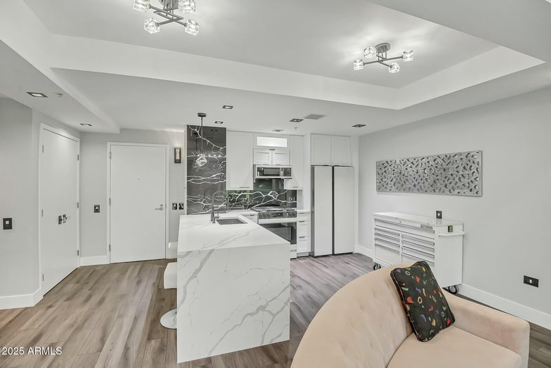 7151 Rancho Vista Dr #1003, Scottsdale, AZ 85251