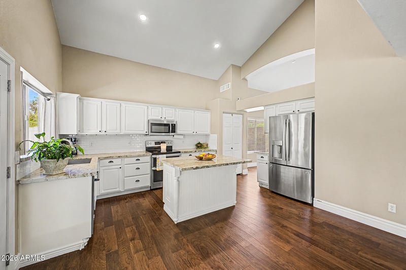 7152 Irma Ln, Glendale, AZ 85308