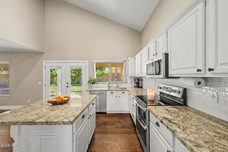 7152 Irma Ln, Glendale, AZ 85308