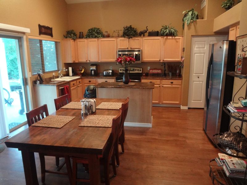 7156 W Irma Ln, Glendale, AZ 85308