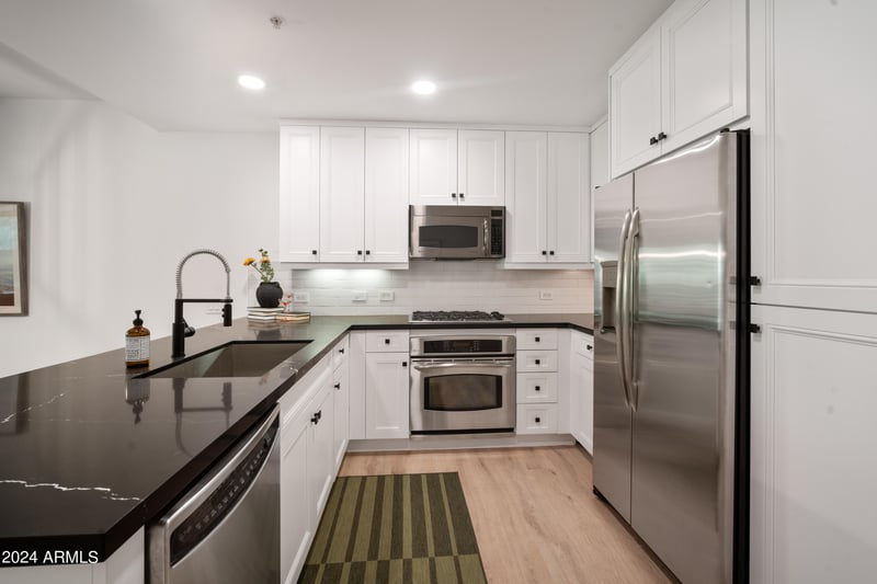 7157 Rancho Vista Dr #2010, Scottsdale, AZ 85251