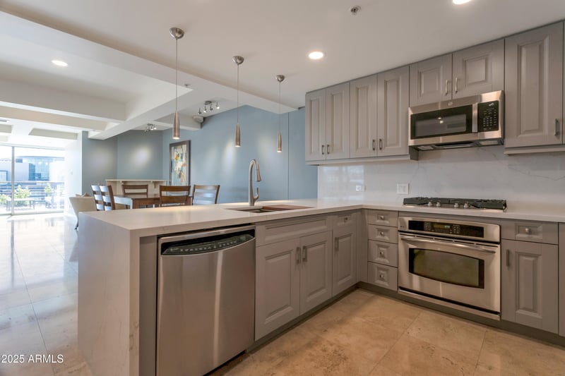 7157 Rancho Vista Dr #3005, Scottsdale, AZ 85251