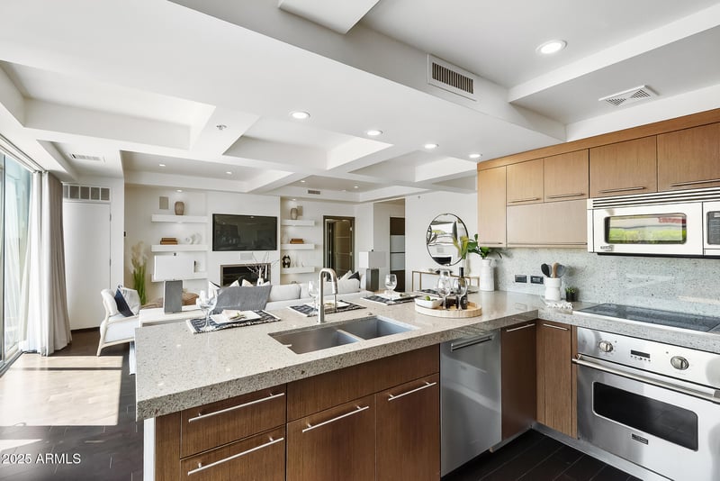7157 Rancho Vista Dr #6004, Scottsdale, AZ 85251