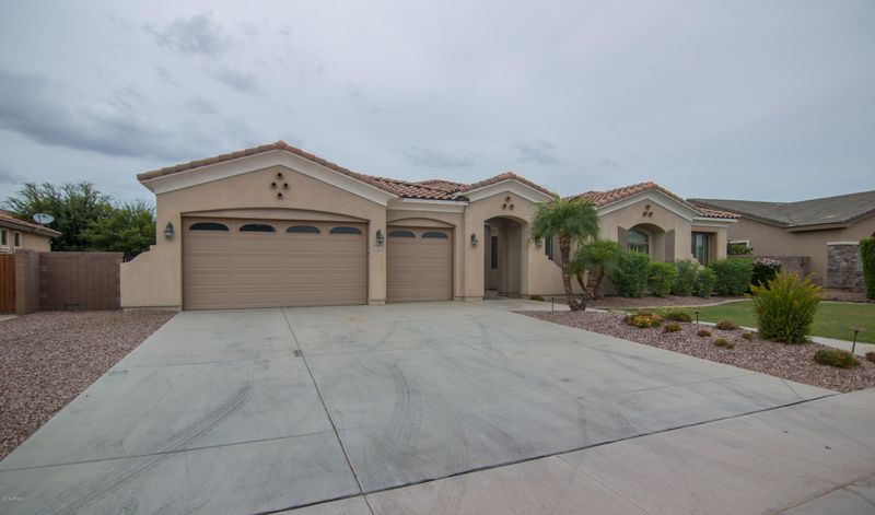 716 E Hopkins Rd, Gilbert, AZ 85295