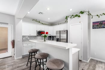 716 Fremont Rd, Phoenix, AZ 85041