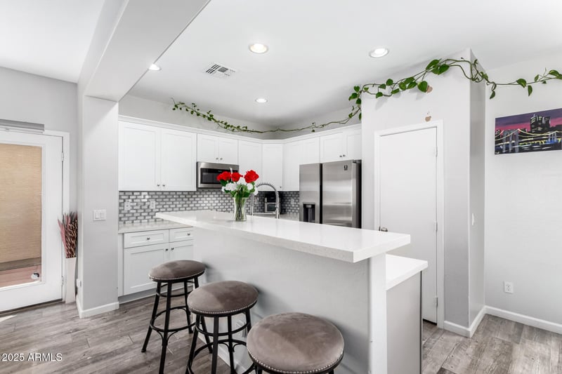 716 Fremont Rd, Phoenix, AZ 85041