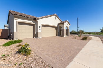 716 Kingbird Dr, Queen Creek, AZ 85140