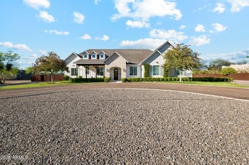 716 Maddock Rd, Phoenix, AZ 85086