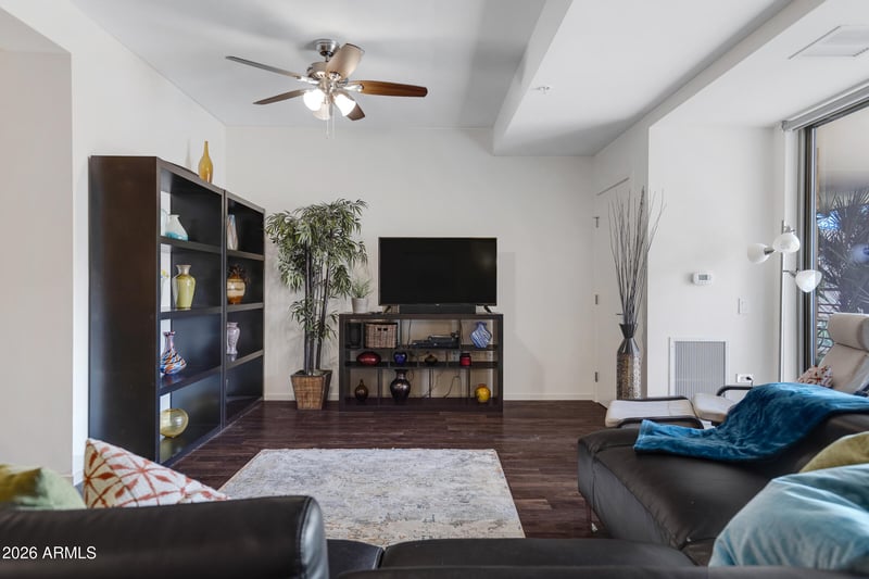 7161 Rancho Vista Dr #4003, Scottsdale, AZ 85251