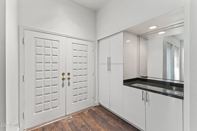 7161 Mcdonald Dr, Paradise Valley, AZ 85253