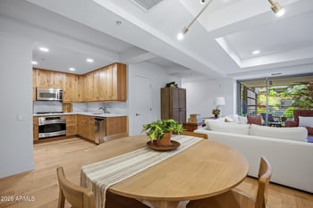 7161 Rancho Vista Dr #4004, Scottsdale, AZ 85251