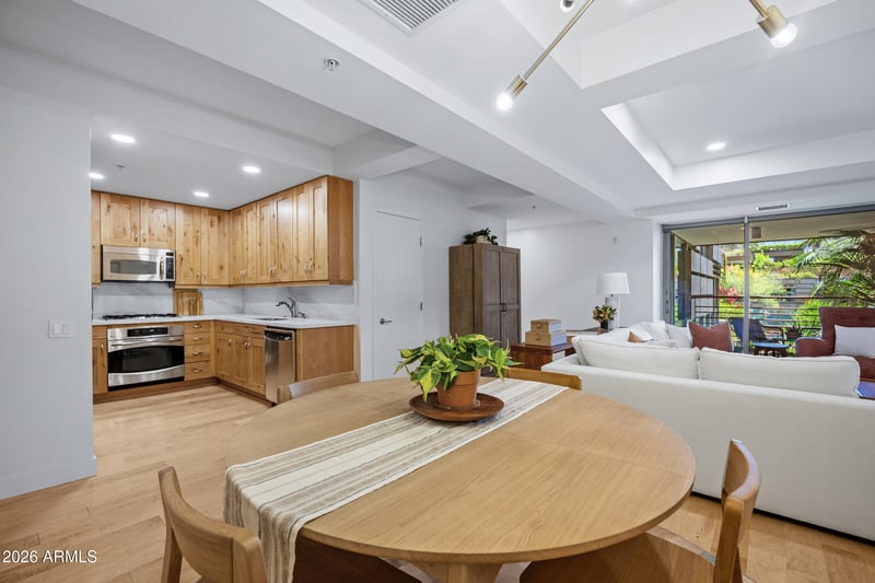 7161 Rancho Vista Dr #4004, Scottsdale, AZ 85251