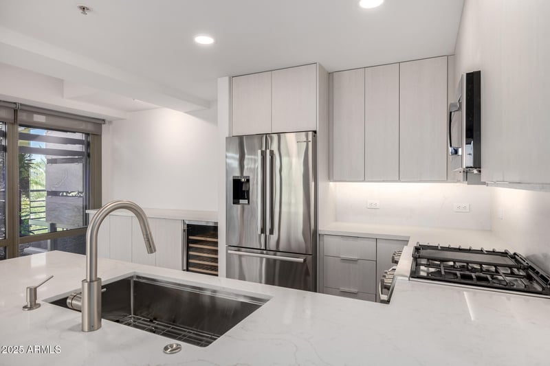 7161 Rancho Vista Dr #4007, Scottsdale, AZ 85251