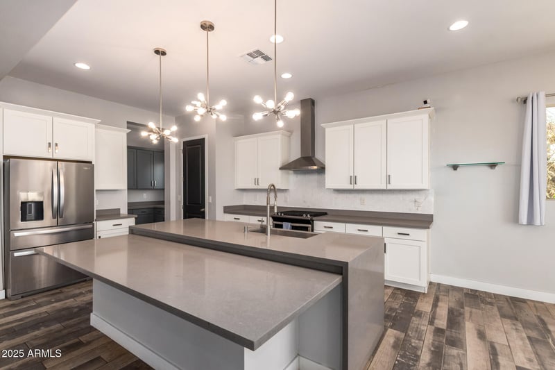 7166 Peralta Cir, Mesa, AZ 85212