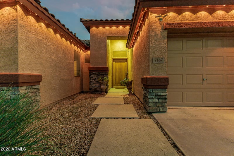 7167 Buckskin Trl, Peoria, AZ 85383