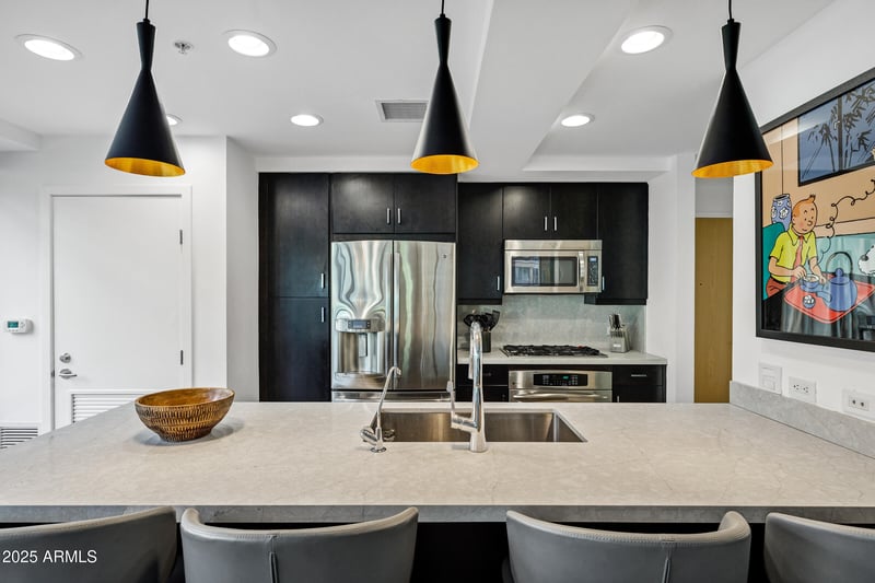 7167 Rancho Vista Dr #2005, Scottsdale, AZ 85251