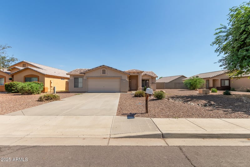 717 Centre Ave, Buckeye, AZ 85326