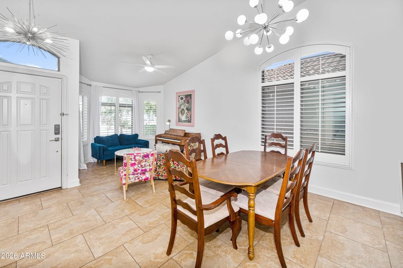 717 Leslie Ave, San Tan Valley, AZ 85140