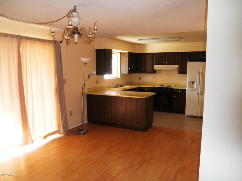 717 E Oxford Dr, Tempe, AZ 85283