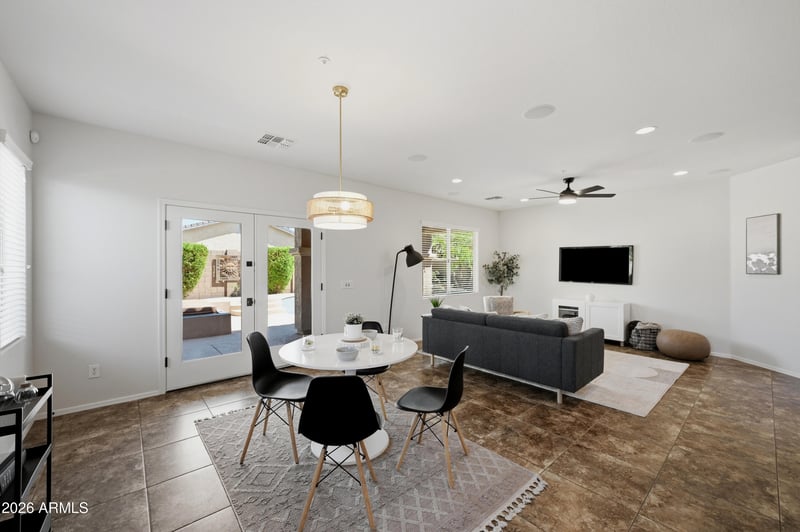 7171 S Sinova Ct, Gilbert, AZ 85298
