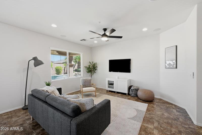 7171 S Sinova Ct, Gilbert, AZ 85298