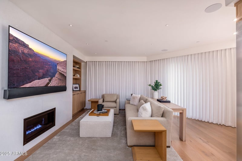 7175 Camelback Rd #109, Scottsdale, AZ 85251