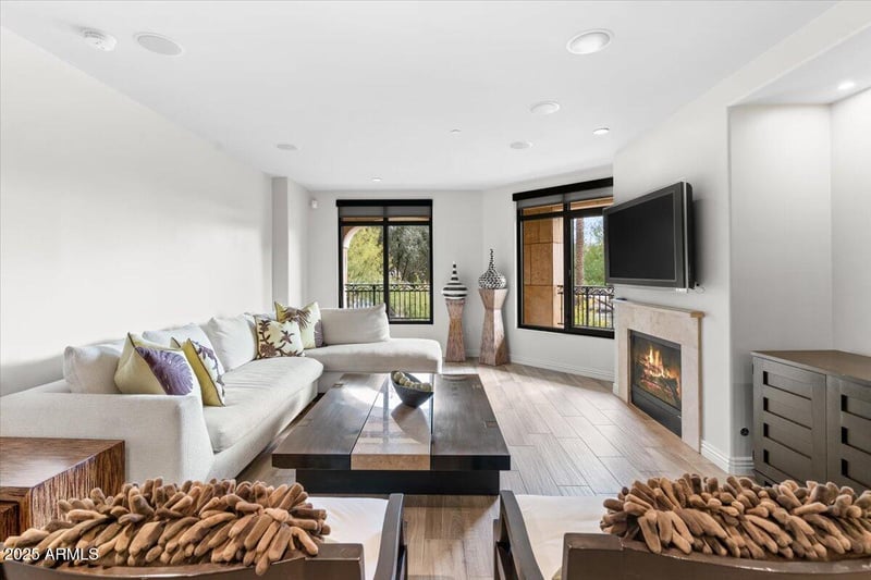 7175 Camelback Rd #207, Scottsdale, AZ 85251