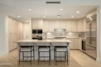 7175 Camelback Rd #301, Scottsdale, AZ 85251