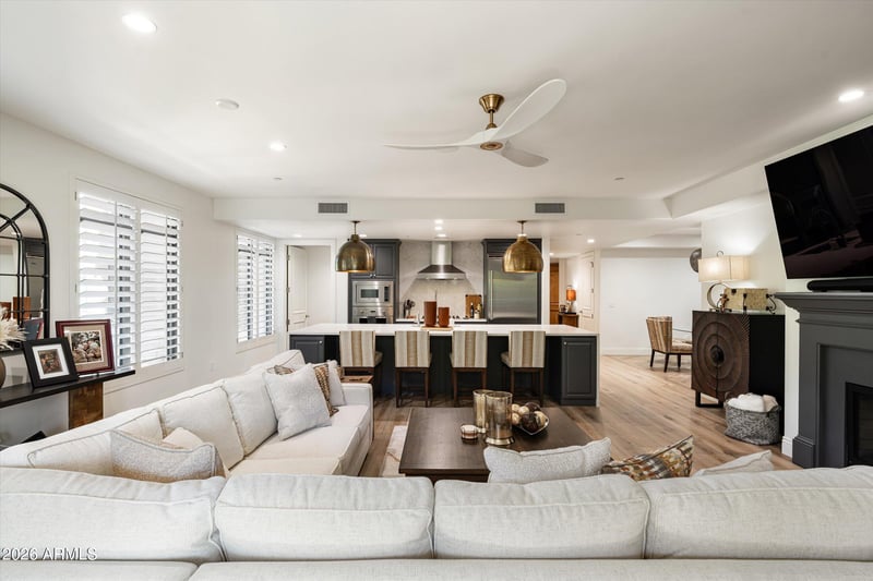 7175 Camelback Rd #305, Scottsdale, AZ 85251