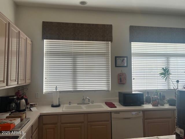 7177 Foothill Dr, Glendale, AZ 85310