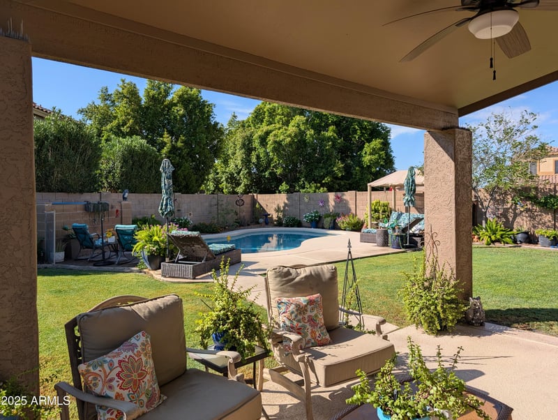 7177 Pontiac Dr, Glendale, AZ 85308