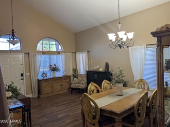 7177 Pontiac Dr, Glendale, AZ 85308