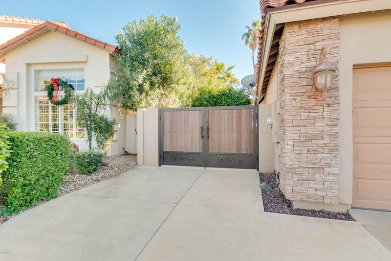 7177 W Utopia Rd, Glendale, AZ 85308