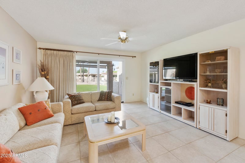 718 Arrowwood Way, Mesa, AZ 85208