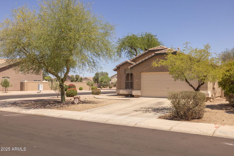 718 E Devon Dr, Gilbert, AZ 85296