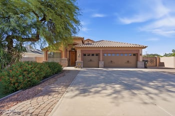 718 E Orangewood Ave, Phoenix, AZ 85020