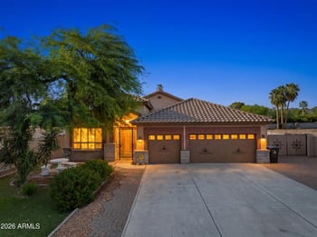 718 E Orangewood Ave, Phoenix, AZ 85020