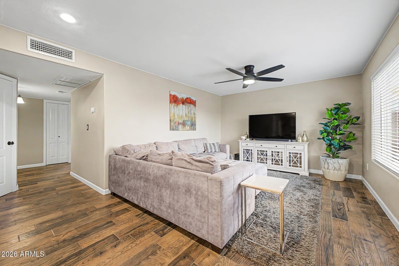 718 E Sesame St, Tempe, AZ 85283