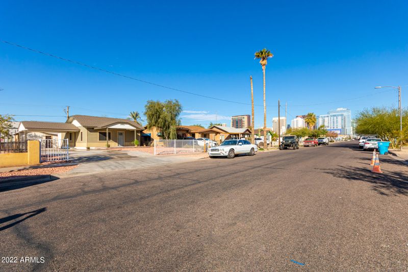 718 S 1st St, Phoenix, AZ 85004