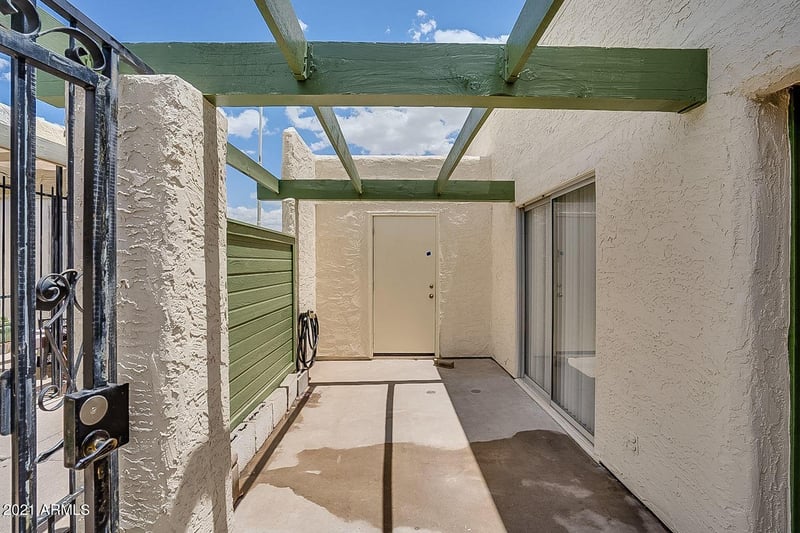 718 S Lebanon Ln, Tempe, AZ 85288