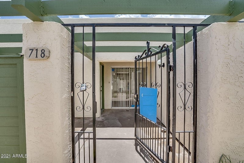718 S Lebanon Ln, Tempe, AZ 85288