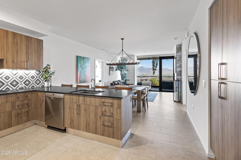 7180 Kierland Blvd #811, Scottsdale, AZ 85254