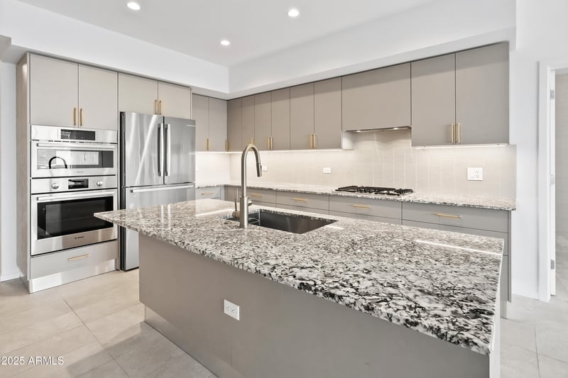 7180 Kierland Blvd #815, Scottsdale, AZ 85254