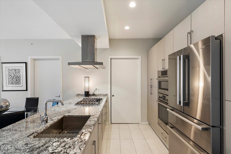 7180 Kierland Blvd #919, Scottsdale, AZ 85254