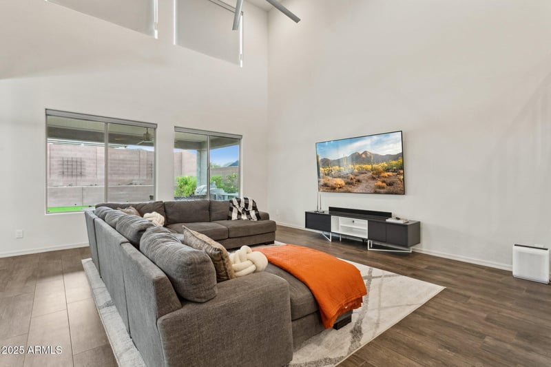 7180 Tombstone Trl, Peoria, AZ 85383