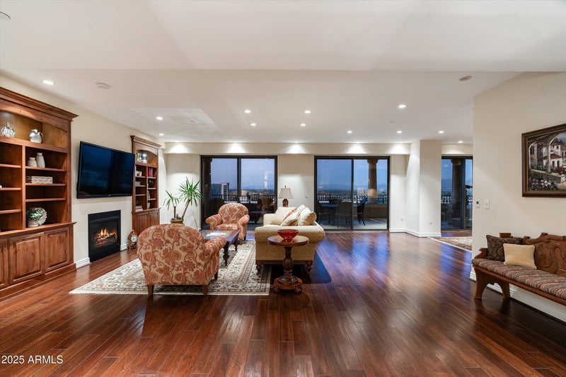 7181 Camelback Rd #1202, Scottsdale, AZ 85251