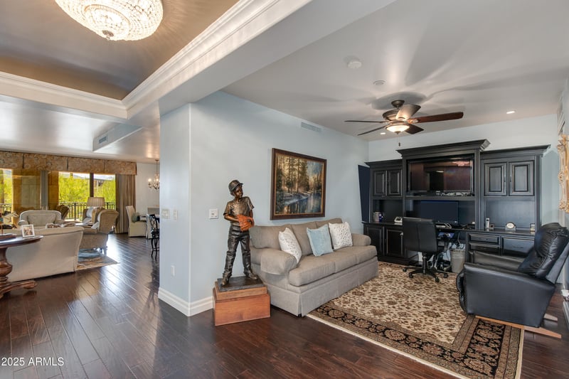 7181 Camelback Rd #208, Scottsdale, AZ 85251