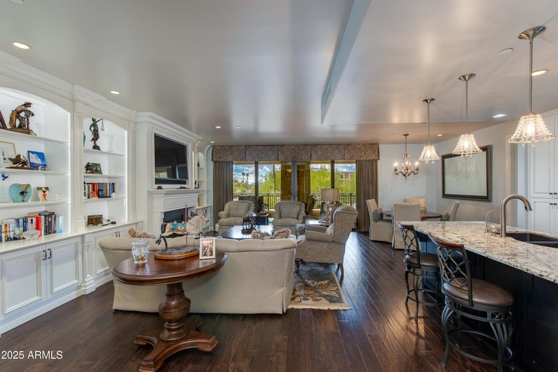 7181 Camelback Rd #208, Scottsdale, AZ 85251