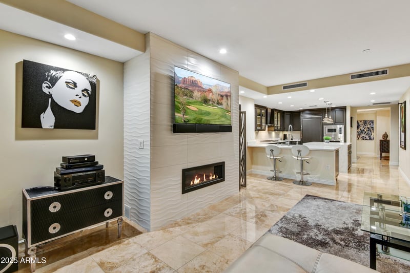 7181 Camelback Rd #907, Scottsdale, AZ 85251