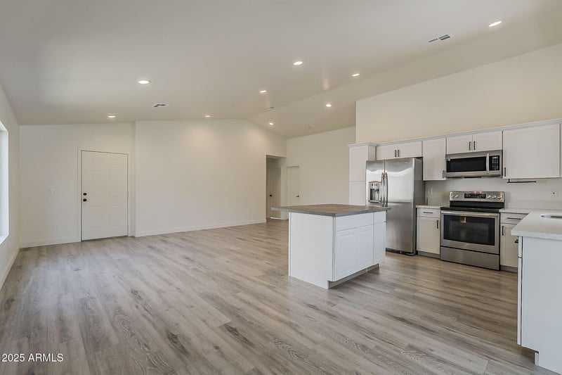 7181 Citrus Way, Glendale, AZ 85303